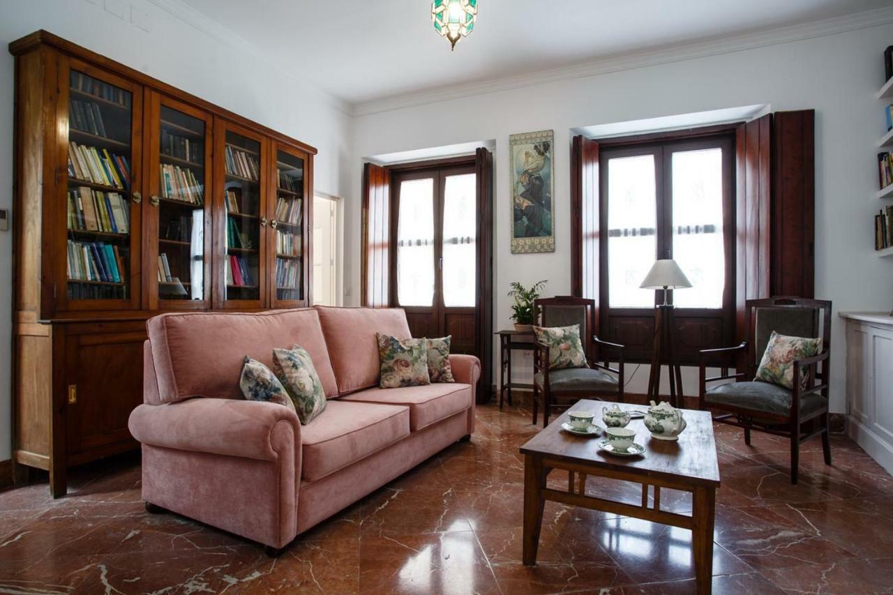 Suites Machado Sevilla Exteriér fotografie
